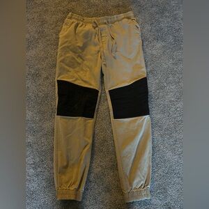 TAN CARGO PANTS